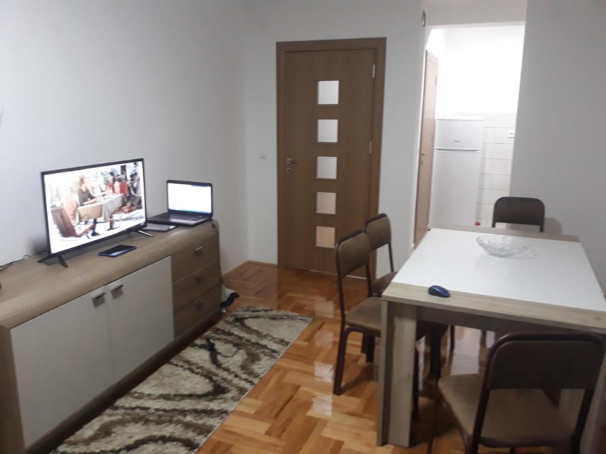 Apartman Vranje Luaran gambar